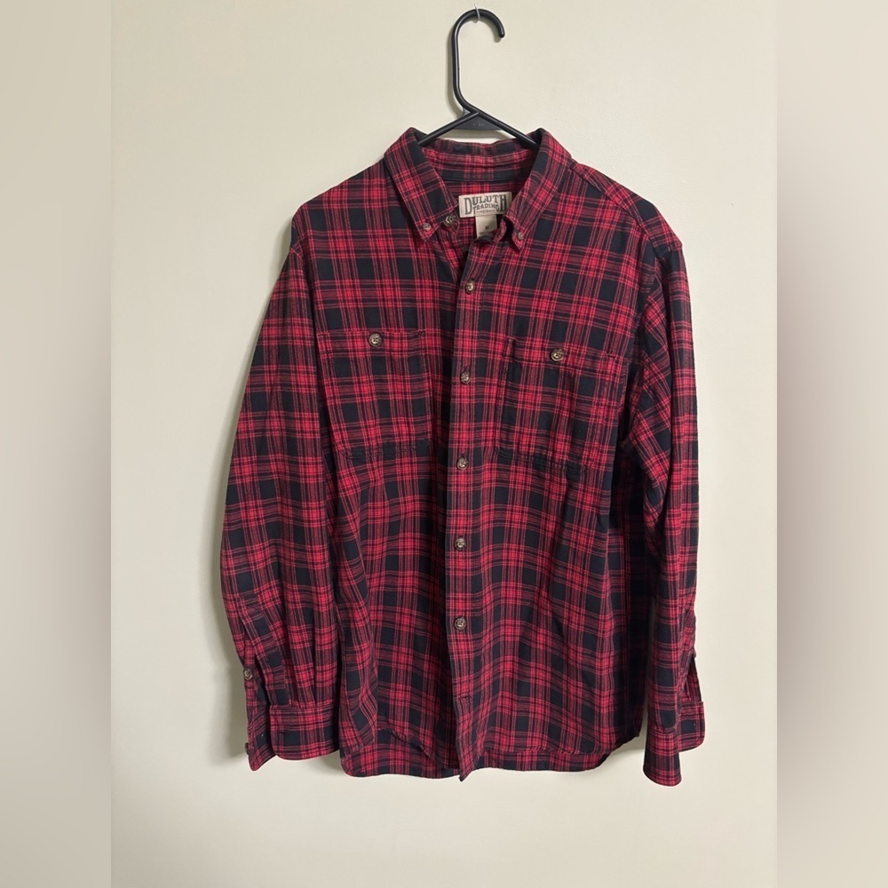 Duluth Trading Flannel Shirt Mens Size Medium Red Plaid Long Sleeve Button Logo